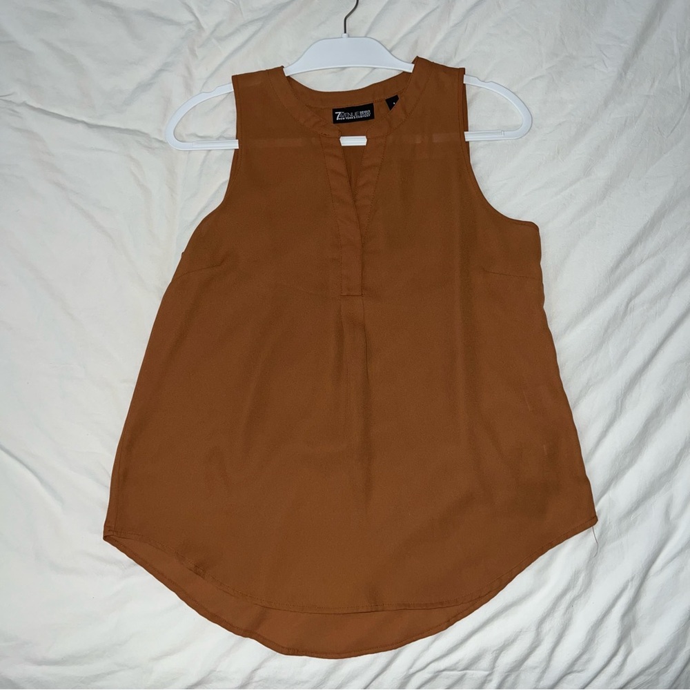 Rust orange tank
